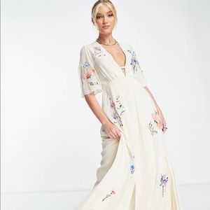 Hope and Ivy ASOS The Carmen Floral Embroidered Dress - US 4